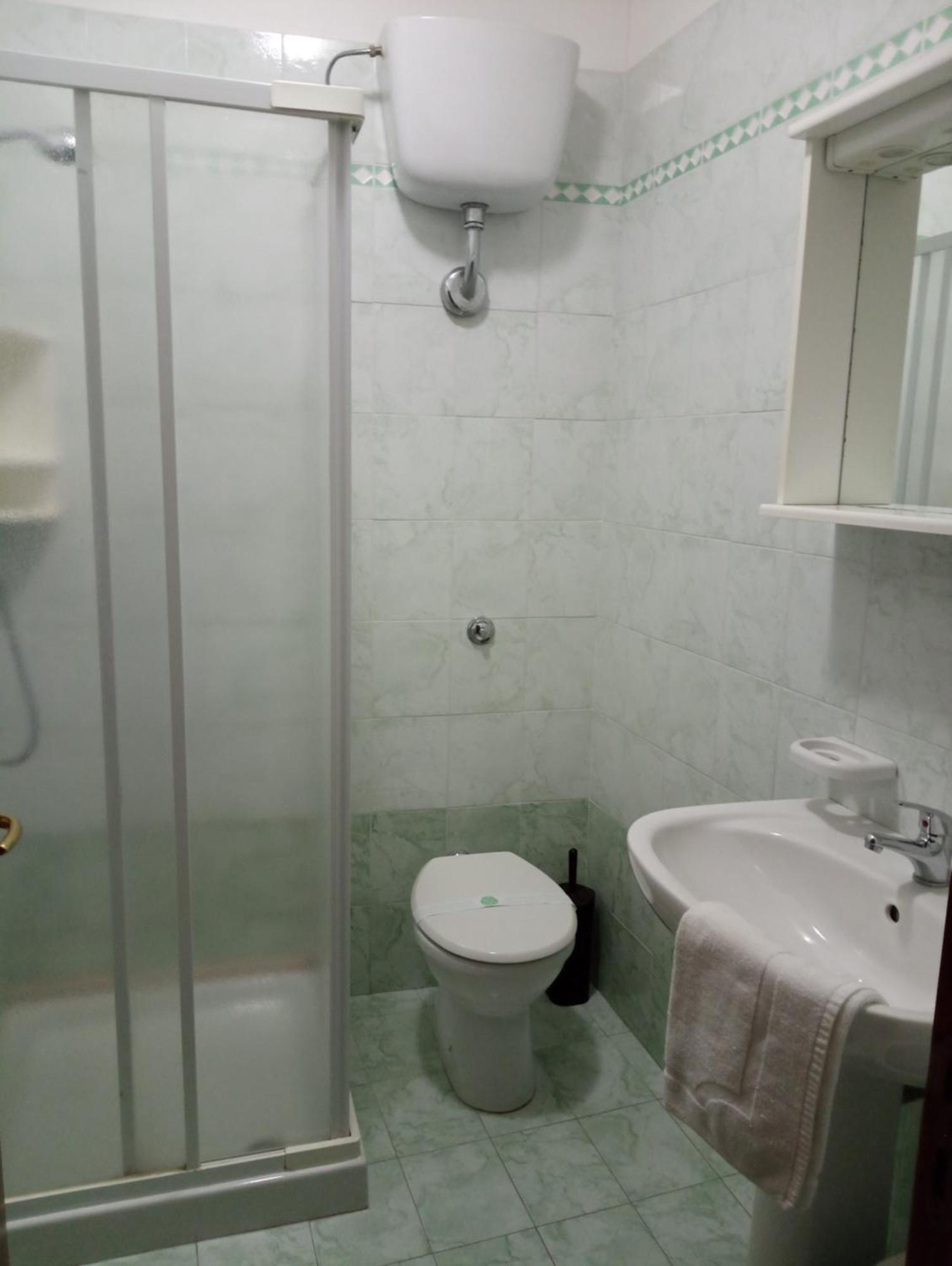 Mamma Assunta Bed & Breakfast เมเลนดูญโญ ภายนอก รูปภาพ